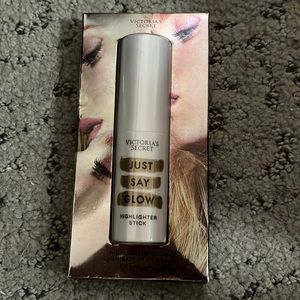 Victoria’s Secret Highlighter
